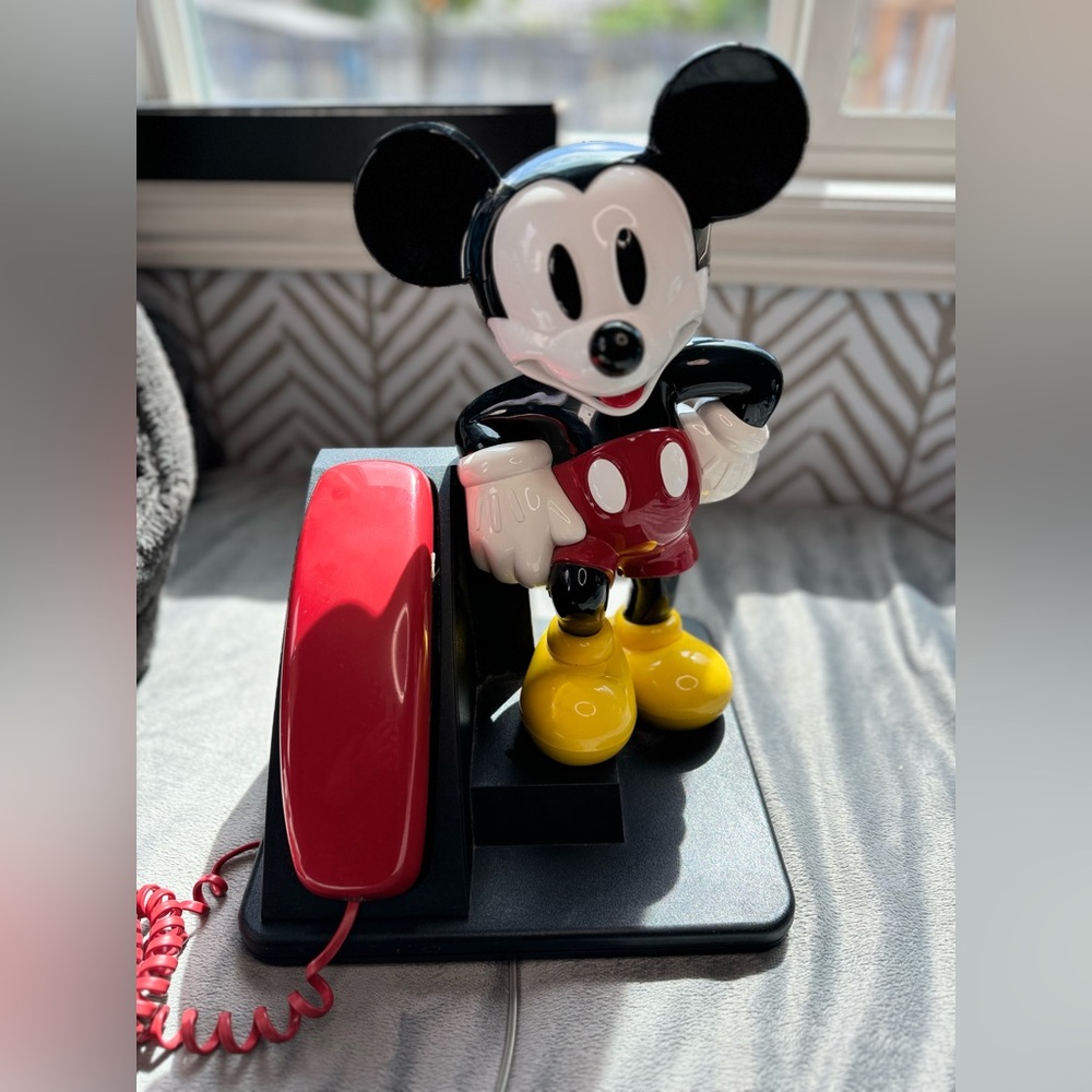 Vintage Mickey Mouse Corded landline telephone